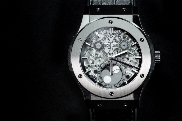 <strong>The Newbie – Hublot Classic Fusion Aero Moon</strong>