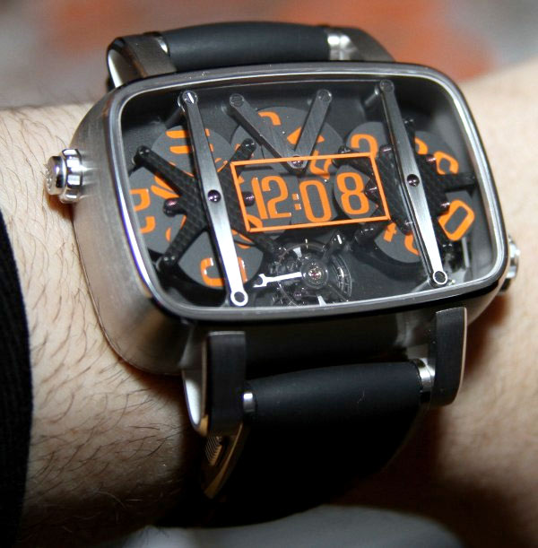 4N Watch Hands-On Hands-On 