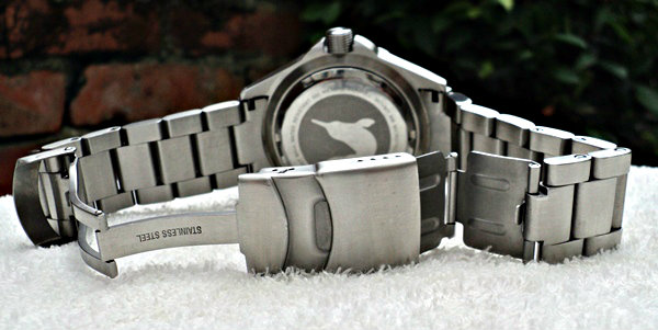 Prometheus Baiji Tritium Dive Watch Review Wrist Time Reviews 