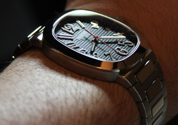 John Isaac Icon XL Watch Review Wrist Time Reviews 
