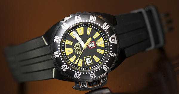 Luminox Deep Dive Automatic 1500 Series Watch Review Wrist Time Reviews 