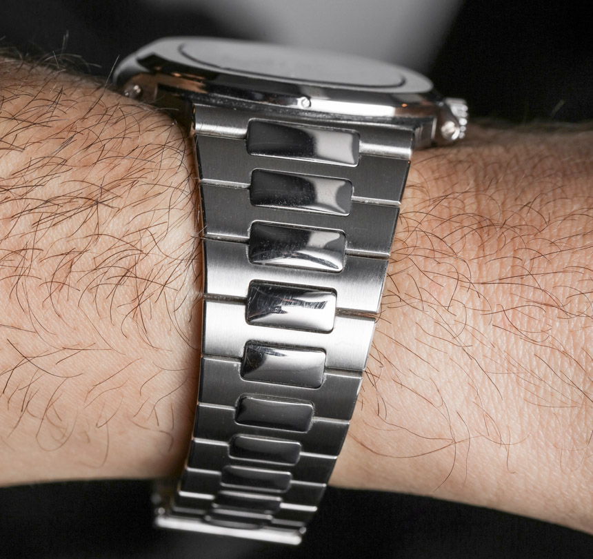 Patek Philippe Nautilus 40th Anniversary 5711/1P Platinum Watch Hands-On Hands-On 