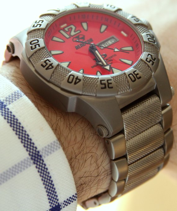 Reactor Gamma Ti Watch Review Wrist Time Reviews 