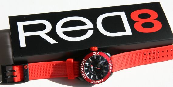 Red8 Watch Review Wrist Time Reviews 