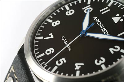 Archimede Pilot XL Automatik Watch Watch Releases 