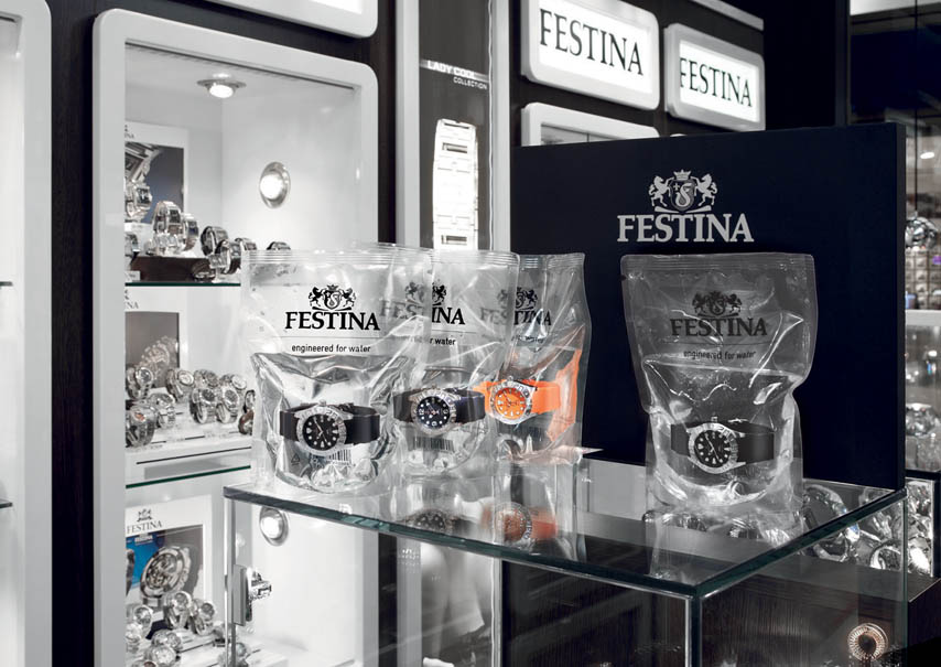 Festina Profundo Dive Watch Comes In Bag Filled With Water Watch Releases 