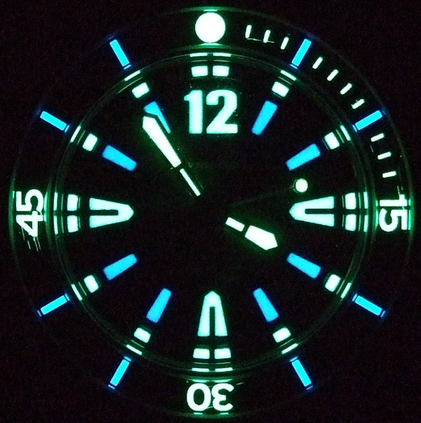 LUM-TEC 300M-1 Dive Watch Review Wrist Time Reviews 