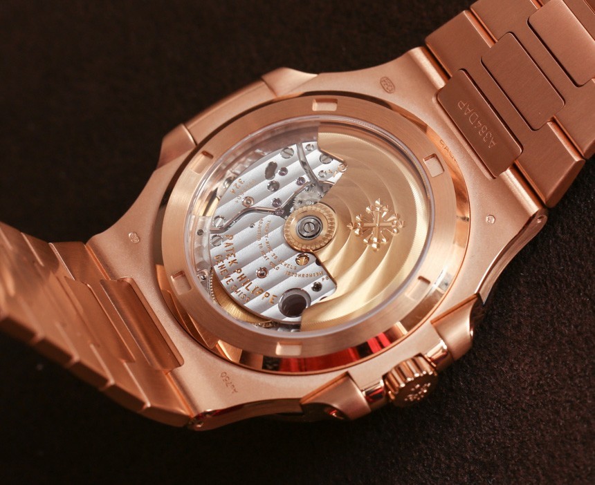 Patek Philippe  Nautilus Ref 5711/1R-001 rose gold watch caseback 02