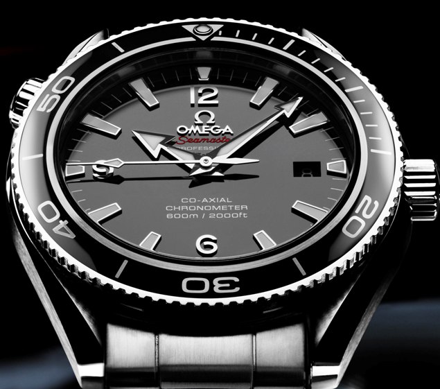 Front of Omega Seamaster Planet Ocean 43.5 mm GMT