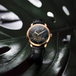 Front of UN Classico “Year of the Monkey” rose gold watch 02